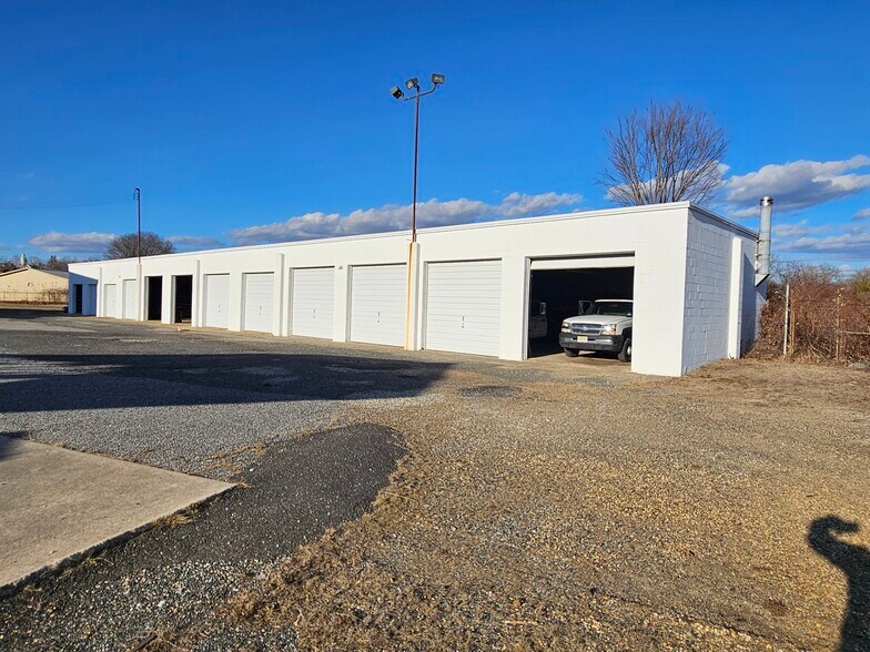 More Photos Of 173 Water St, Bridgeton Warehouse For Sale