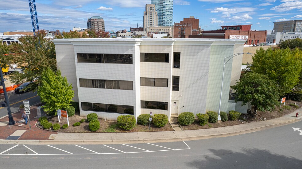 More Photos Of 433 W Main St, Durham Office For Lease