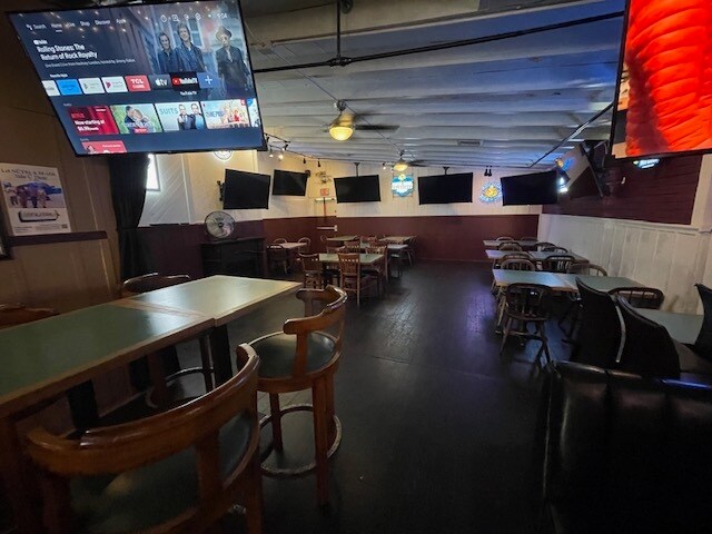 More Photos Of 2222 Wilshire Blvd, Santa Monica Restaurant For Lease