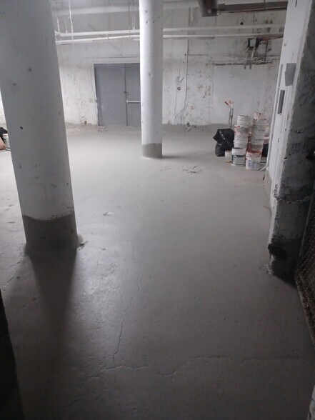 More Photos Of 6103 Strickland Ave, Brooklyn Warehouse For Lease