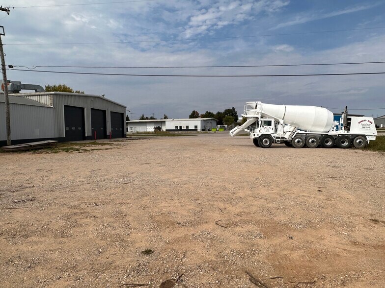 More Photos Of 3945 S Blue Star Dr, Traverse City Service For Sale