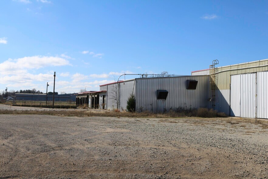 More Photos Of 13343 Interstate 20 E, Tyler Warehouse For Lease
