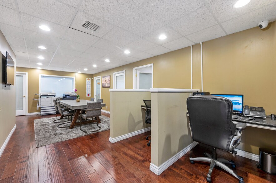 More Photos Of 12501 Philadelphia St, Whittier Office For Sale