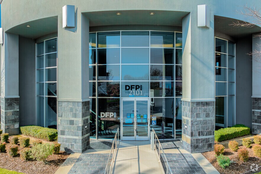 More Photos Of 2101 Arena Blvd, Sacramento Office For Sale
