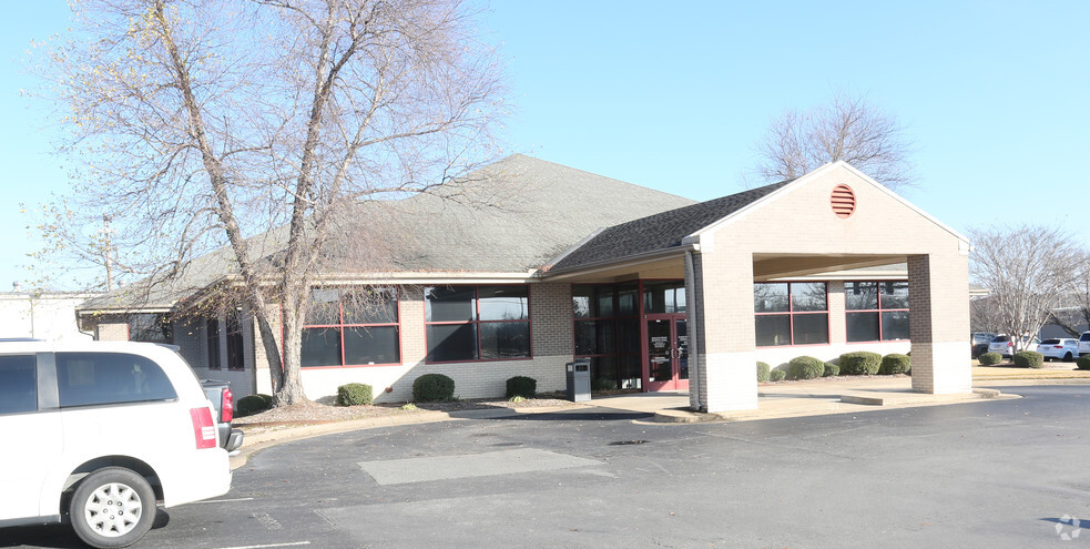 Primary Photo Of 4509 Mccain Blvd, North Little Rock Medical For Lease