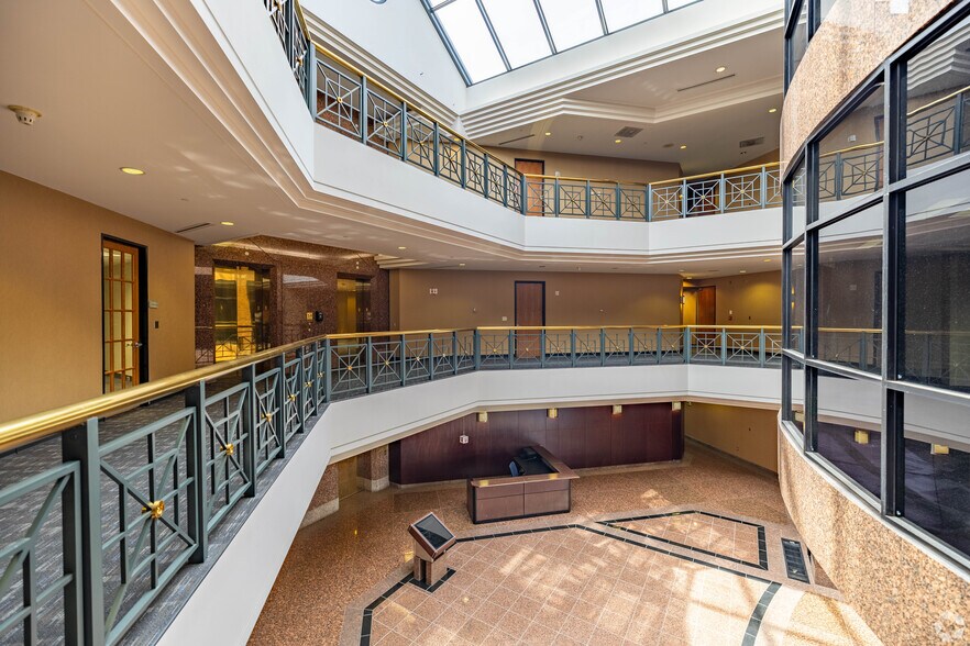 More Photos Of 30 Merchant St, Springdale Office For Lease