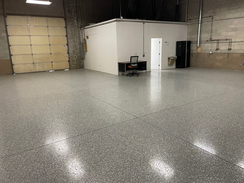 More Photos Of 8536 W Elisa St, Boise Warehouse For Lease