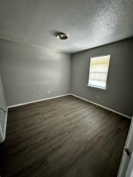 More Photos Of 705 Knoxville St, Birmingham Apartments For Sale