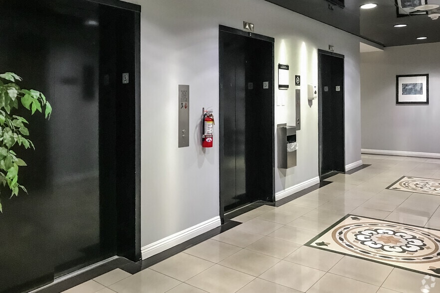 More Photos Of 1801 W Romneya Dr, Anaheim Office Residential For Lease