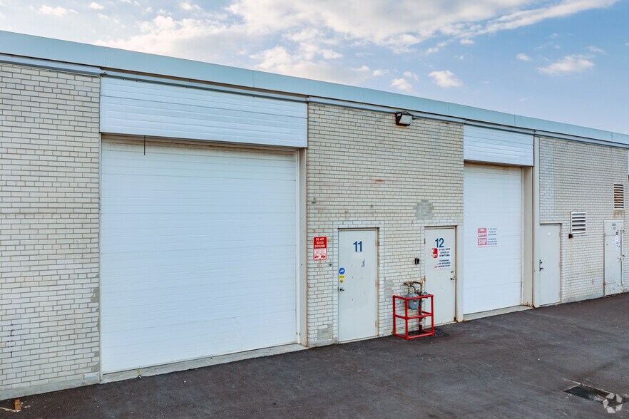 More Photos Of 1040 Martin Grove Rd, Toronto Service For Sale