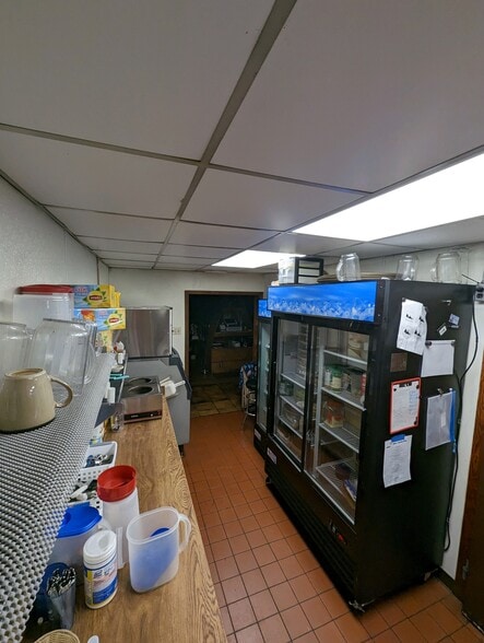 More Photos Of 32600 N State Route 44, Slate Run Hotel For Sale