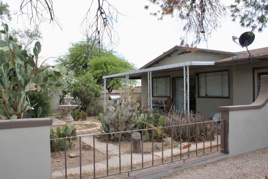 More Photos Of 2528 N Fontana Ave, Tucson Apartments For Sale