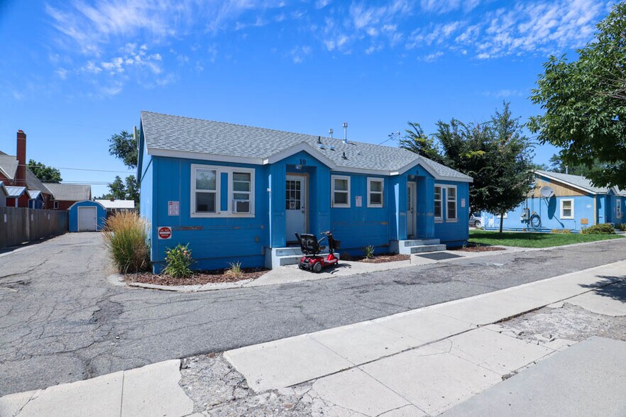 Primary Photo Of 124 NW 4th Ave, Ontario Apartments For Sale