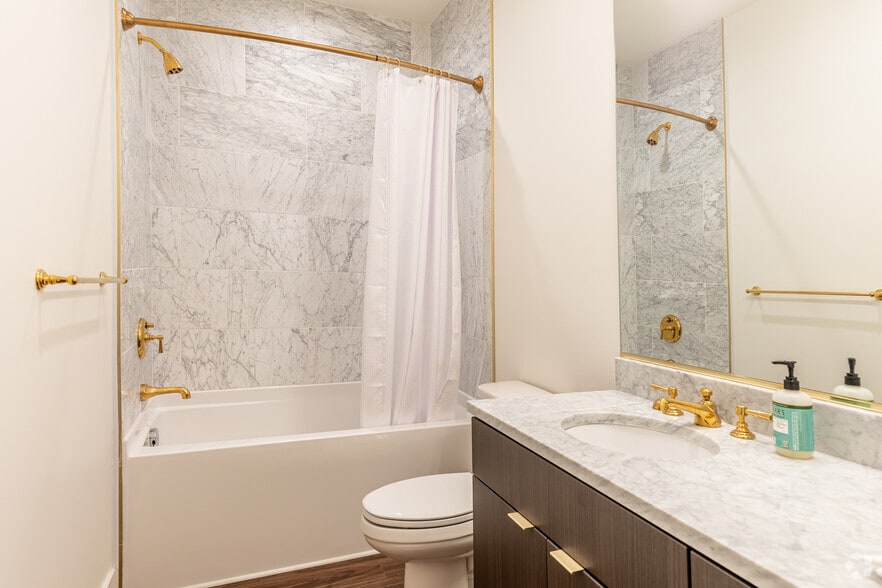 More Photos Of 1905 NW 23rd Ave, Portland Apartments For Lease