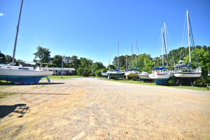 More Photos Of 12364 Neale Sound Dr, Cobb Island Marina For Sale