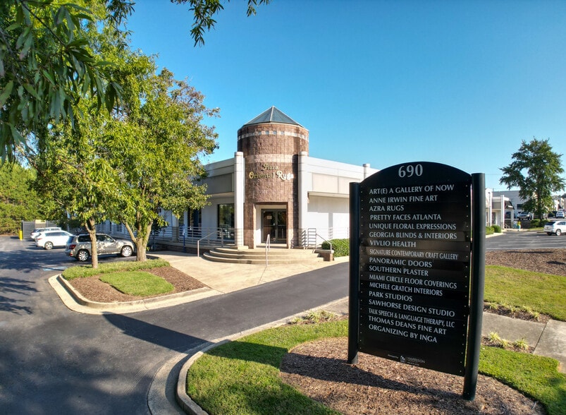 More Photos Of 690 Miami Cir NE, Atlanta Storefront For Lease