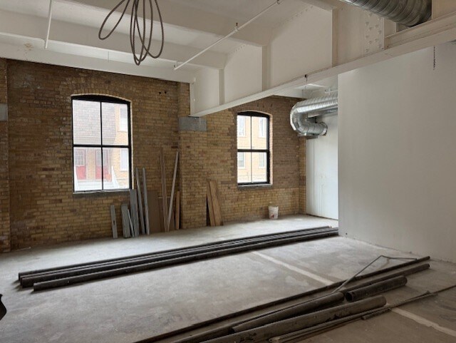 More Photos Of 30 Powerhouse St, Toronto Office For Lease