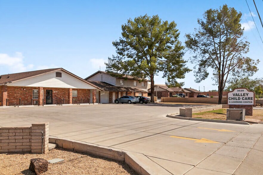 More Photos Of 3602 W Greenway Rd, Phoenix Daycare Center For Sale