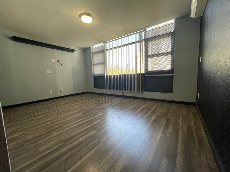 More Photos Of 411-445 8th St, Oakland Medical For Sale