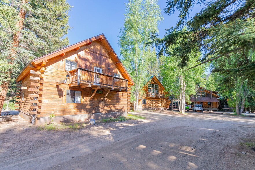 More Photos Of 860 County Road 142, Lake City Hotel For Sale