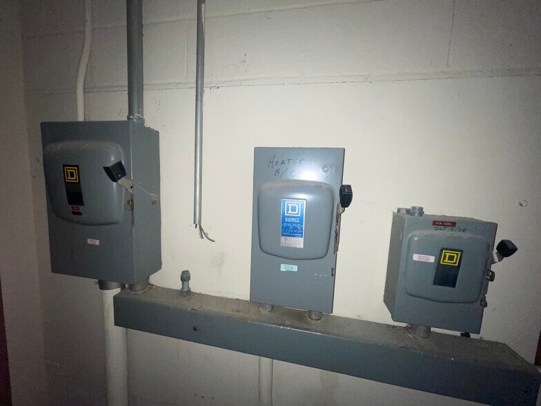 More Photos Of 2461 Panther Pky, Smiths Station General Retail For Lease