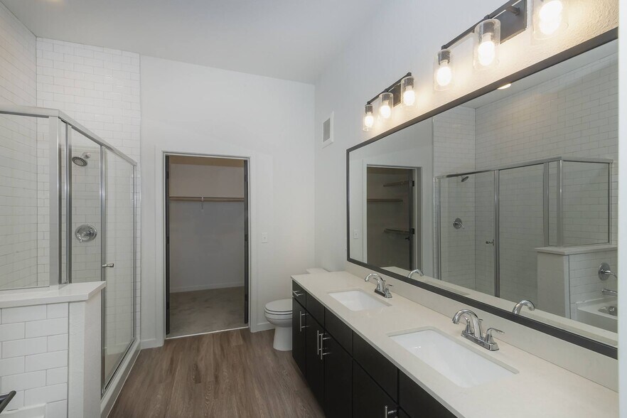 More Photos Of 270 E Flatiron Crossing Dr, Broomfield Apartments For Lease
