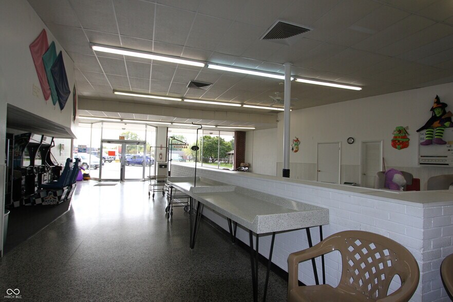 More Photos Of 1244 W Main St, Greenfield General Retail For Sale
