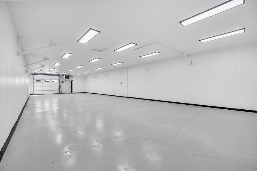More Photos Of 624 S 29th St, Colorado Springs Light Manufacturing For Lease
