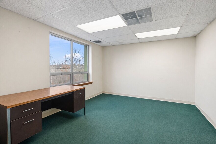 More Photos Of 2930 Clymer Ave, Telford Industrial For Lease