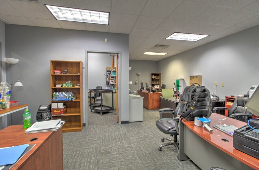 More Photos Of 366 N Portland Way, Galion Medical For Lease