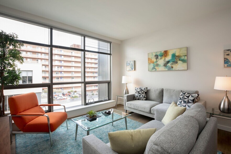 More Photos Of 190 Pleasant St, Malden Apartments For Lease