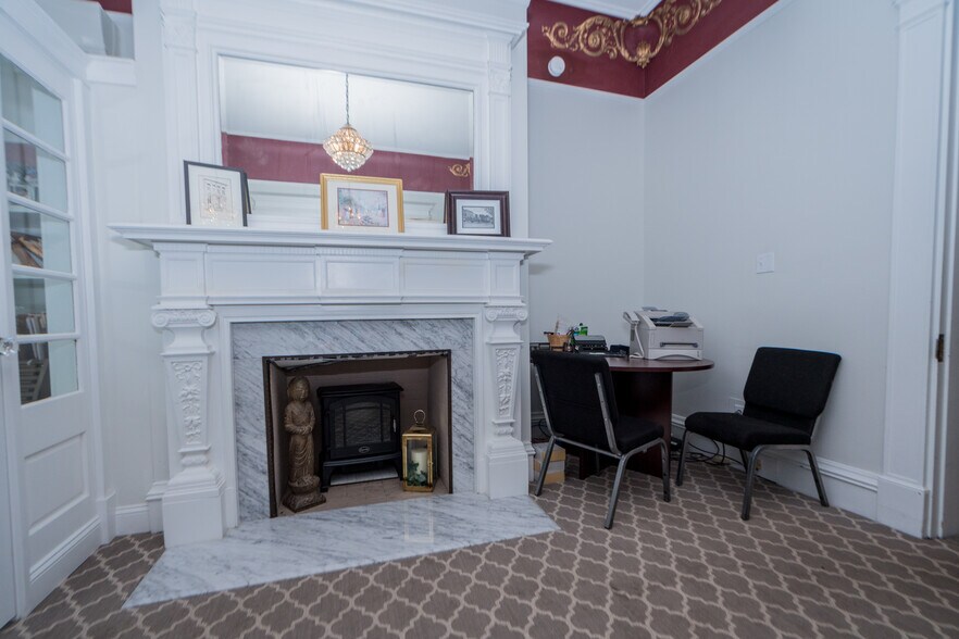 More Photos Of 48 Union Ave, Saratoga Springs Specialty For Sale