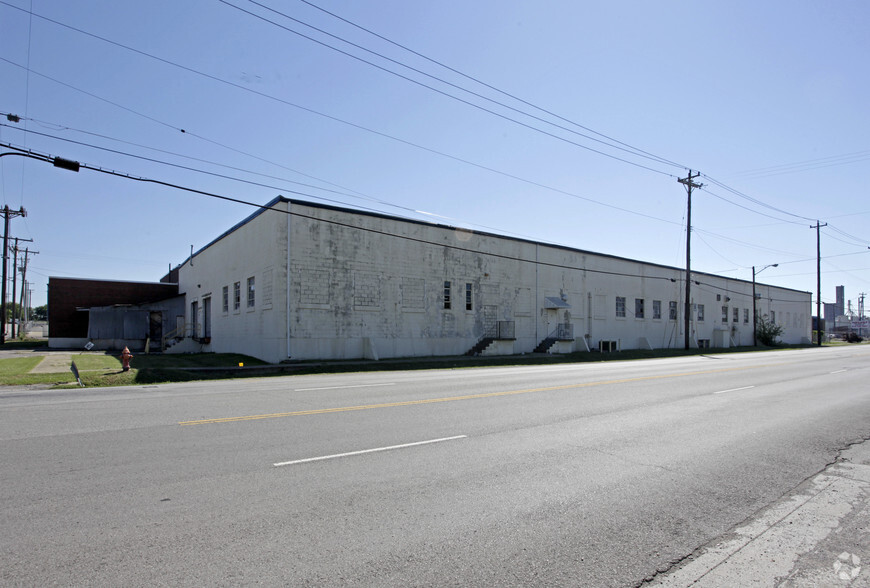 Primary Photo Of 6100 Centennial Blvd, Nashville Warehouse For Lease