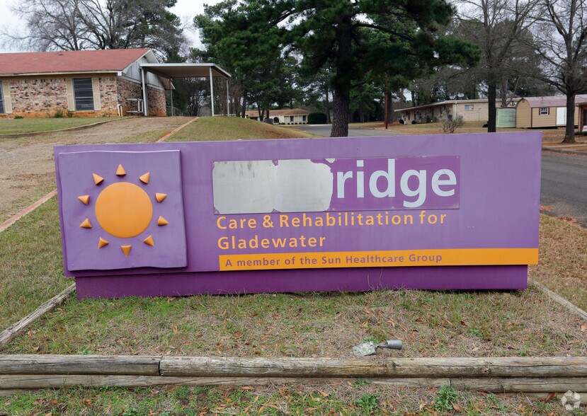 More Photos Of 501 Ames St, Gladewater Rehabilitation Center For Sale