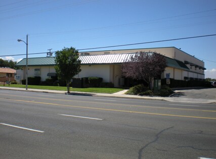 More Photos Of 43845 10th St, Lancaster Medical For Lease
