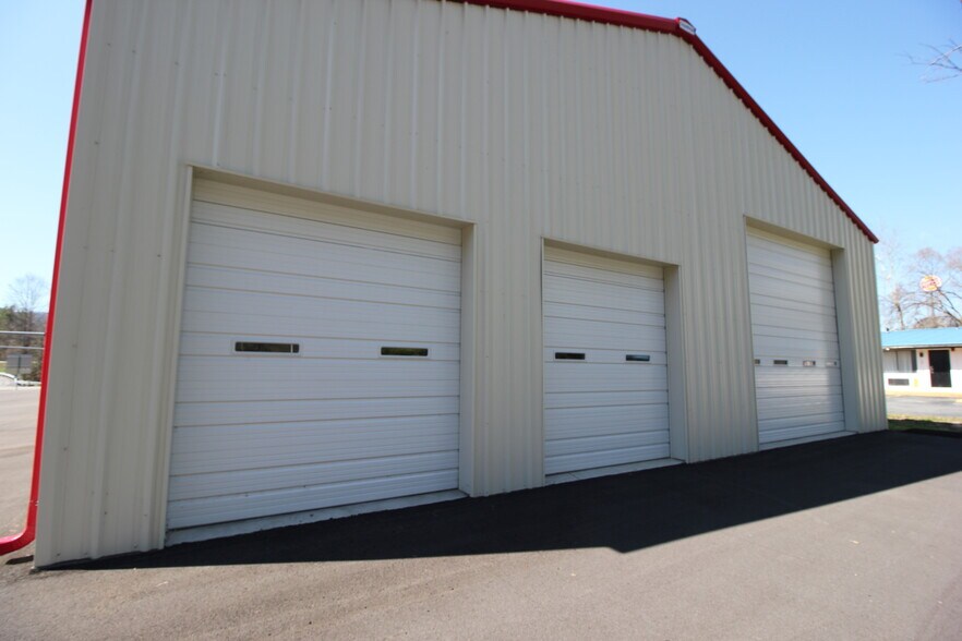 More Photos Of 34 Smokey Bear Ln, Covington Light Distribution For Sale