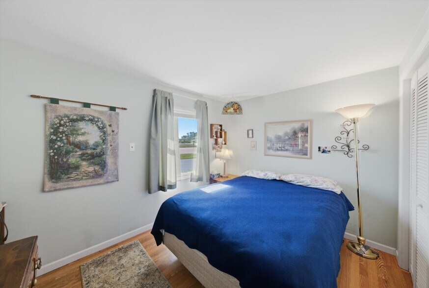 More Photos Of 34112 N Barron Blvd, Grayslake Flex For Sale