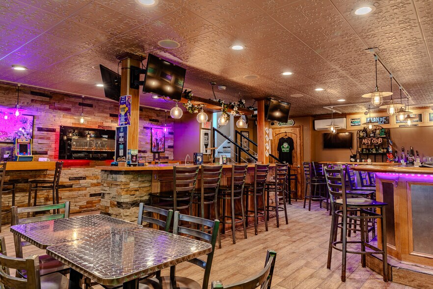 More Photos Of 315 E Seneca St, Manlius General Retail For Sale