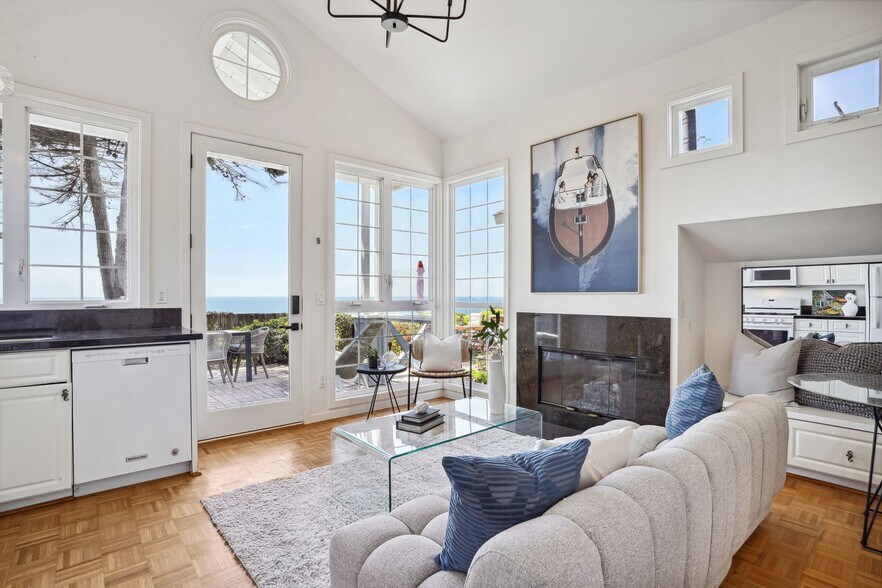 More Photos Of 931-939 Ocean Ave, Del Mar Apartments For Sale