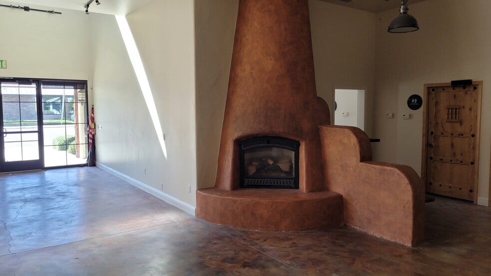 More Photos Of 1602 Spring St, Paso Robles Freestanding For Lease