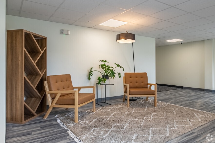 More Photos Of 6001 Alderson St, Schofield Apartments For Sale