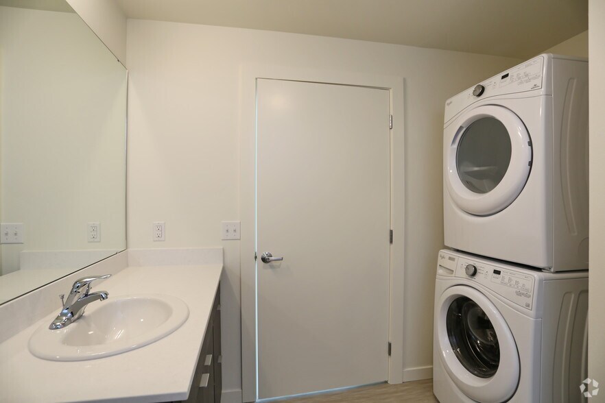 More Photos Of 9924 NE 185th St, Bothell Multifamily For Sale