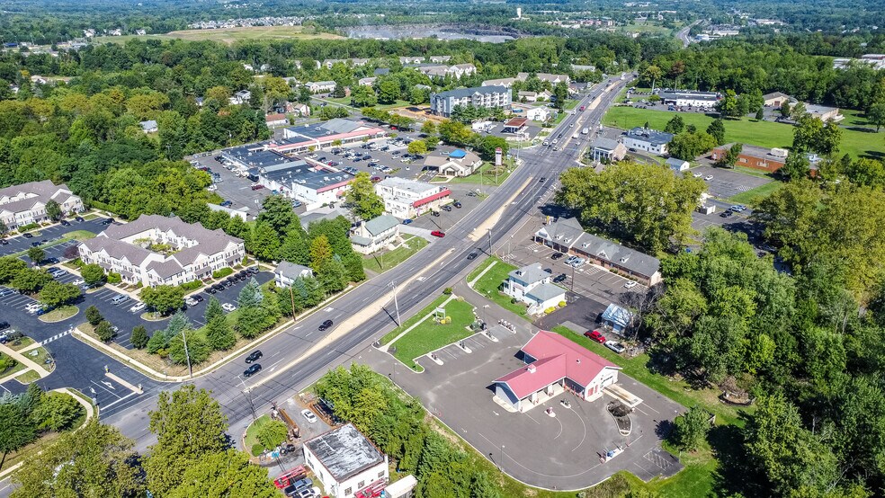 More Photos Of 1243 Easton Rd, Warrington Unknown For Lease