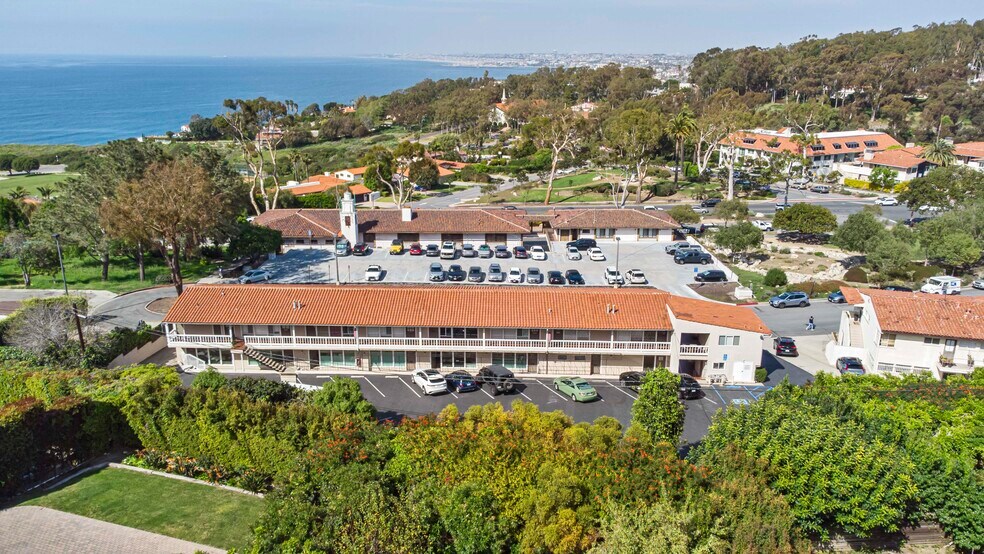 More Photos Of 316-348 Tejon Pl, Palos Verdes Estates Storefront Retail Office For Sale