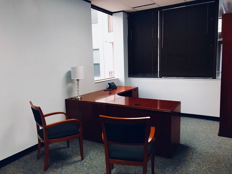 More Photos Of 430 Highway 6 S, Houston Medical For Lease