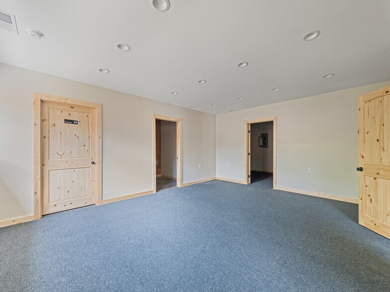 More Photos Of 101 Veterans Blvd, Bryson City Office For Lease