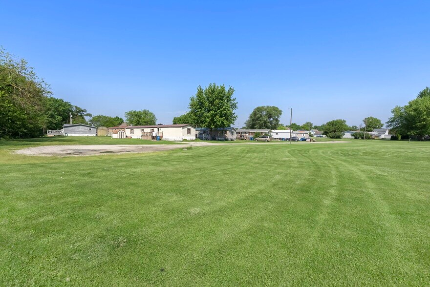 More Photos Of 109 S Pearl St, Atkinson Manufactured Housing Mobile Home Park For Sale
