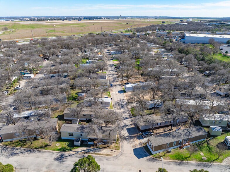 More Photos Of 7901 E Ben White Blvd, Austin Manufactured Housing Mobile Home Park For Sale