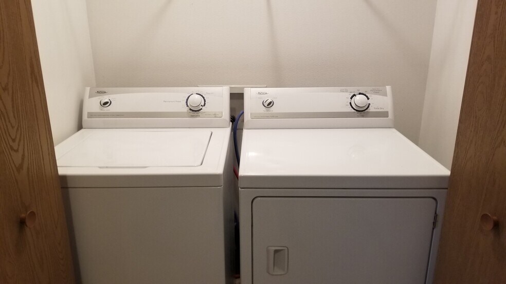 More Photos Of 230 S Dubuque St, Solon Multifamily For Sale