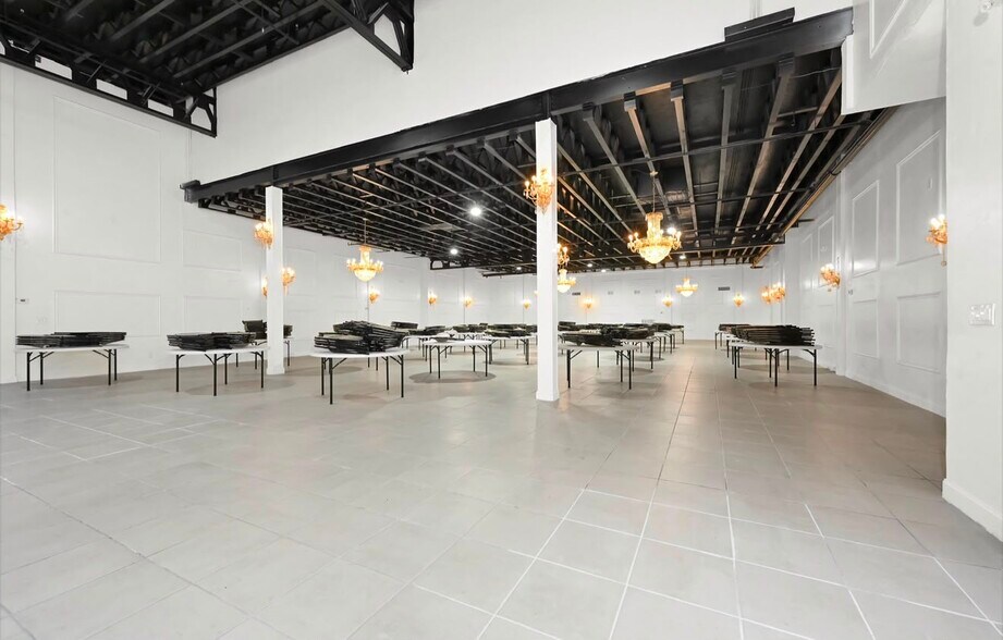 More Photos Of 3110 Highway 31 S, Decatur Health Club For Lease